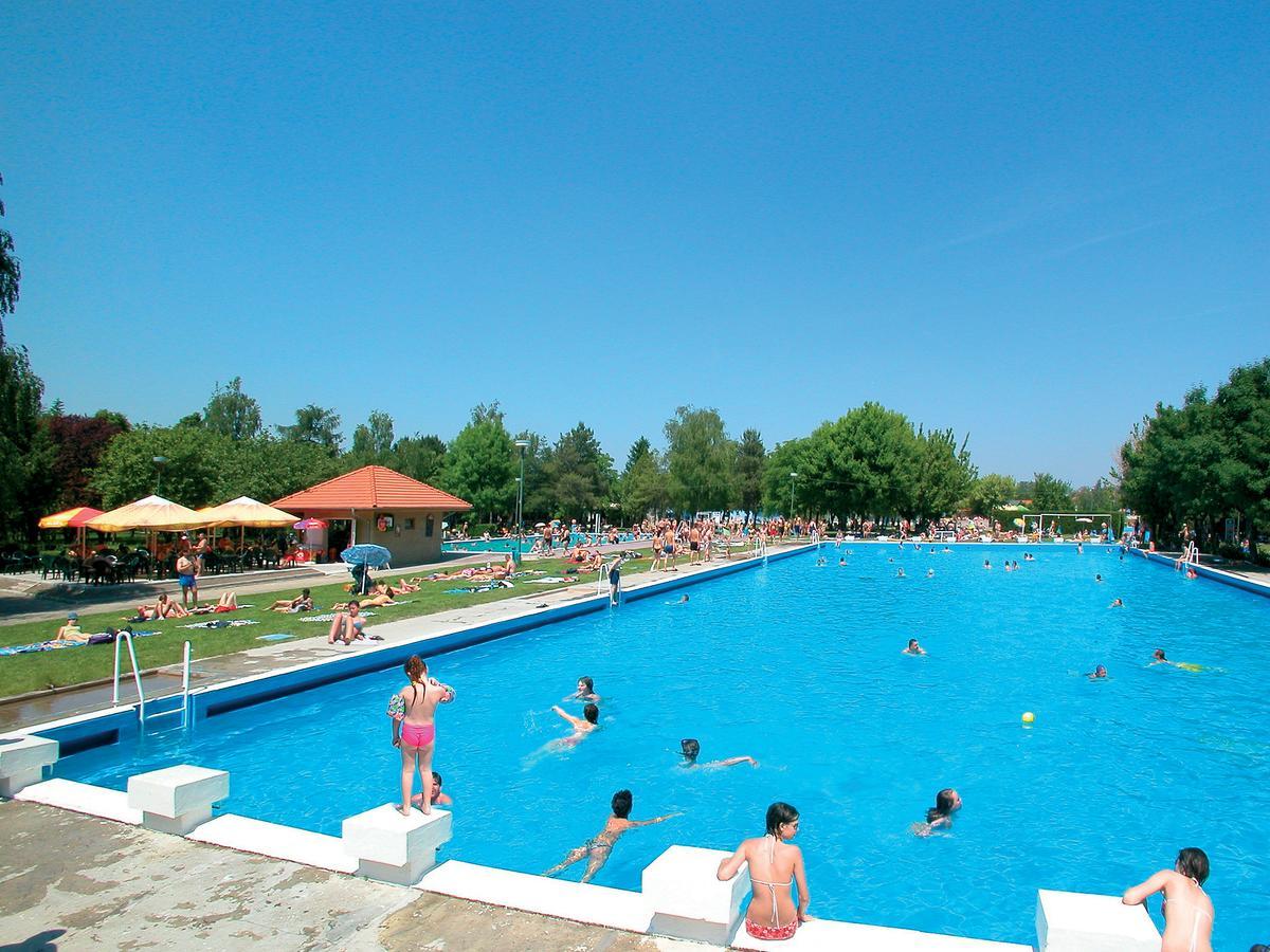 Hotel Therma Dunajská Streda Exterior foto